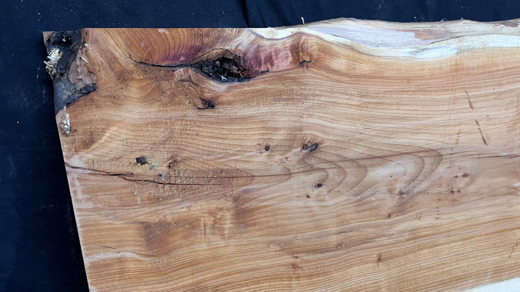 Hardwood yew, slab, board 1006 L x 388 W x 37 D mm    (615)