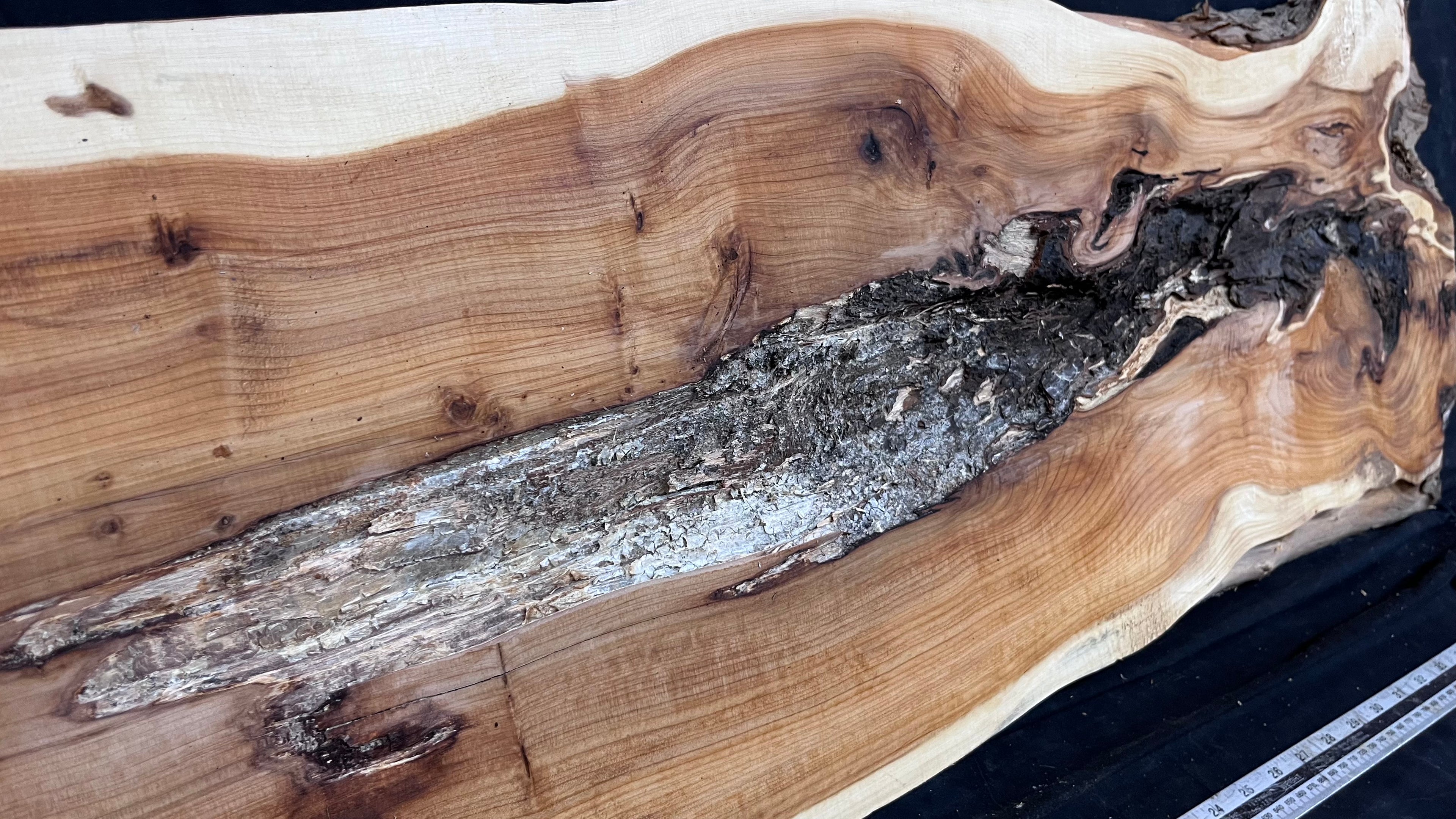 Resin table top yew, slab, board 1001 L x 355 W x 37 D mm    (616)