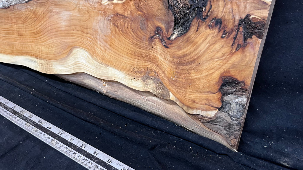 Resin table top yew, slab, board 1001 L x 355 W x 37 D mm    (616)