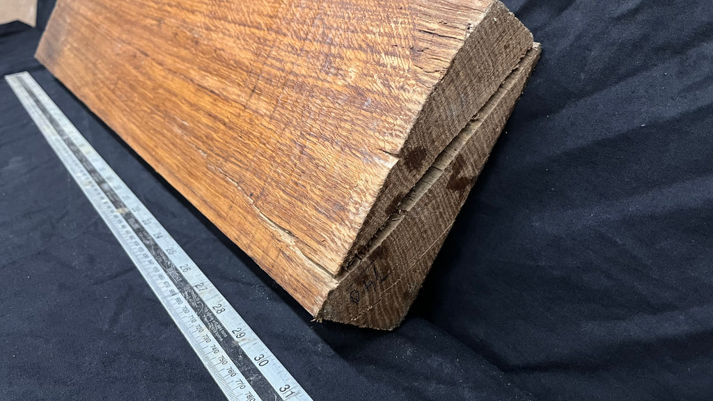 Brown oak, mantle, floating shelf 717 L x 160 W x 60 D mm     (740)