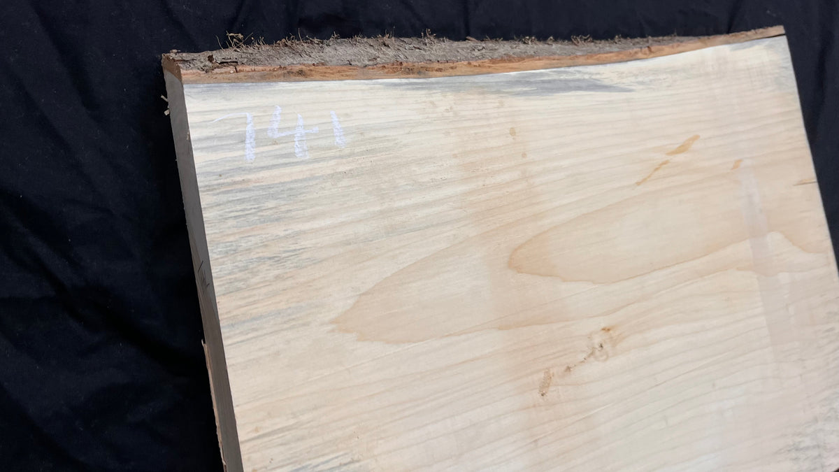 Lime wood carving block, 614 L x 425 W x 45 D mm        (741)