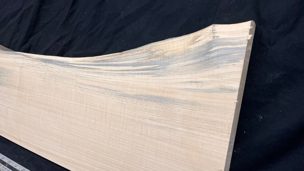 Lime wood carving block, 1291 L x 296 W x 44 D mm        (744)