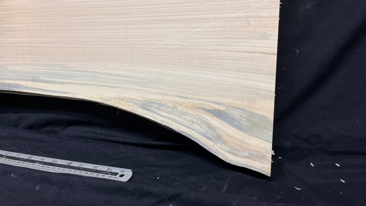 Lime wood carving block, 1291 L x 296 W x 44 D mm        (744)