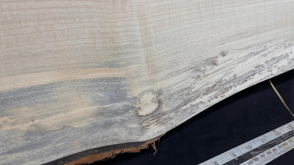 Lime wood carving block, 1291 L x 296 W x 44 D mm        (744)