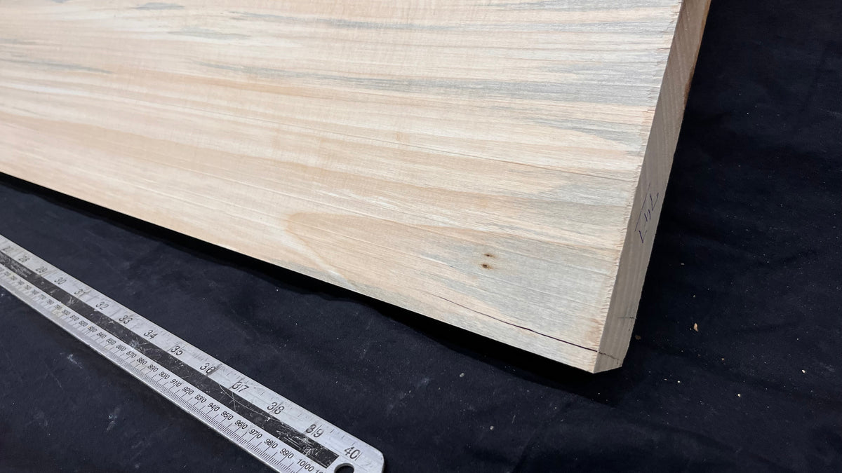 Wood carving block,lime wood 1123 L x 246 W x 43 D mm        (747)