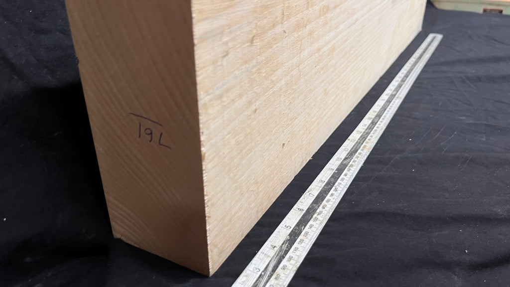 Block for wood carving, lime wood  1013 L x 201 W x 85 D mm   (761)