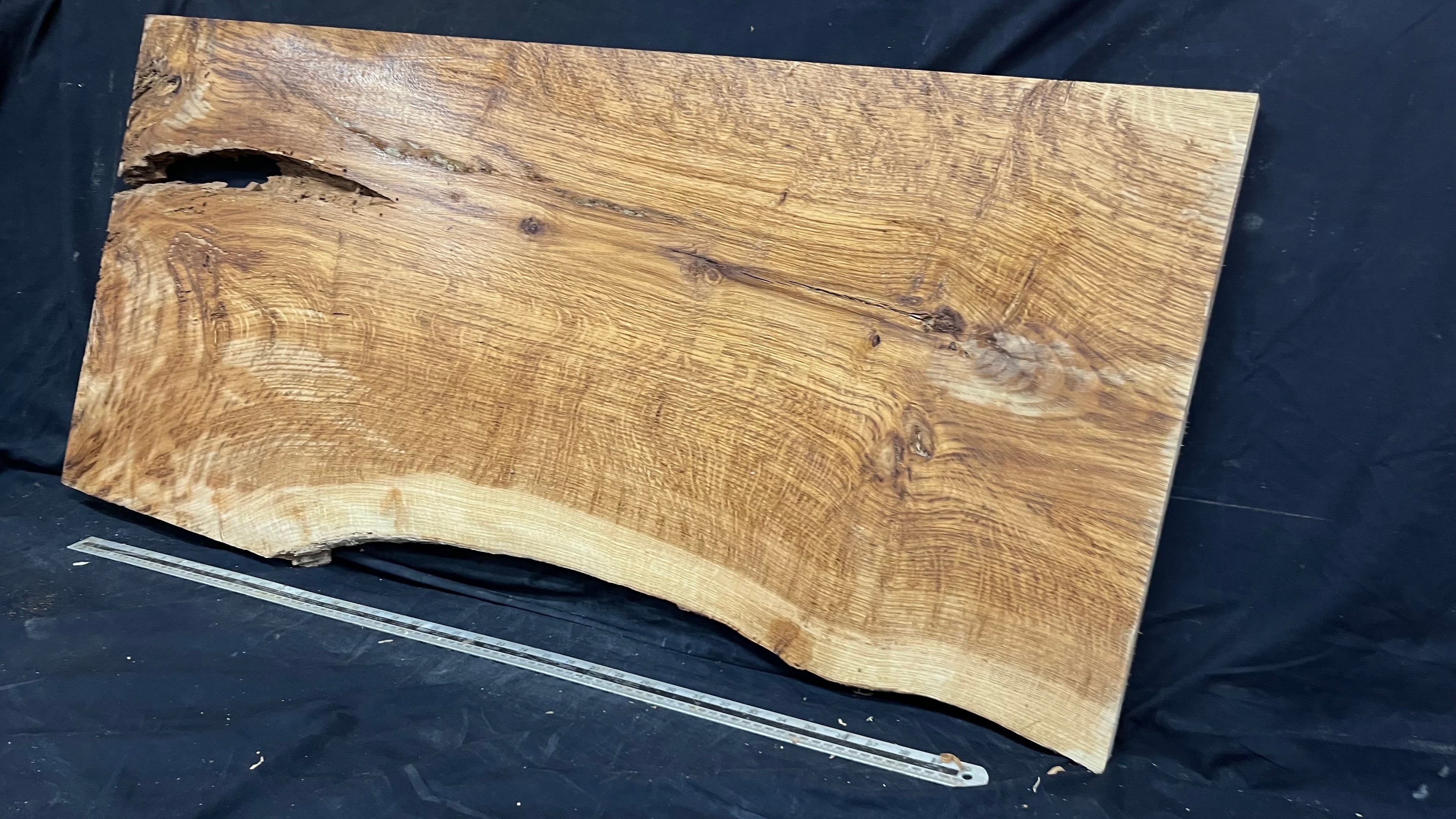 Brown oak, coffee table top,craft wood, shelf, 1181 L x 561 W x 31 D mm     (mt625)