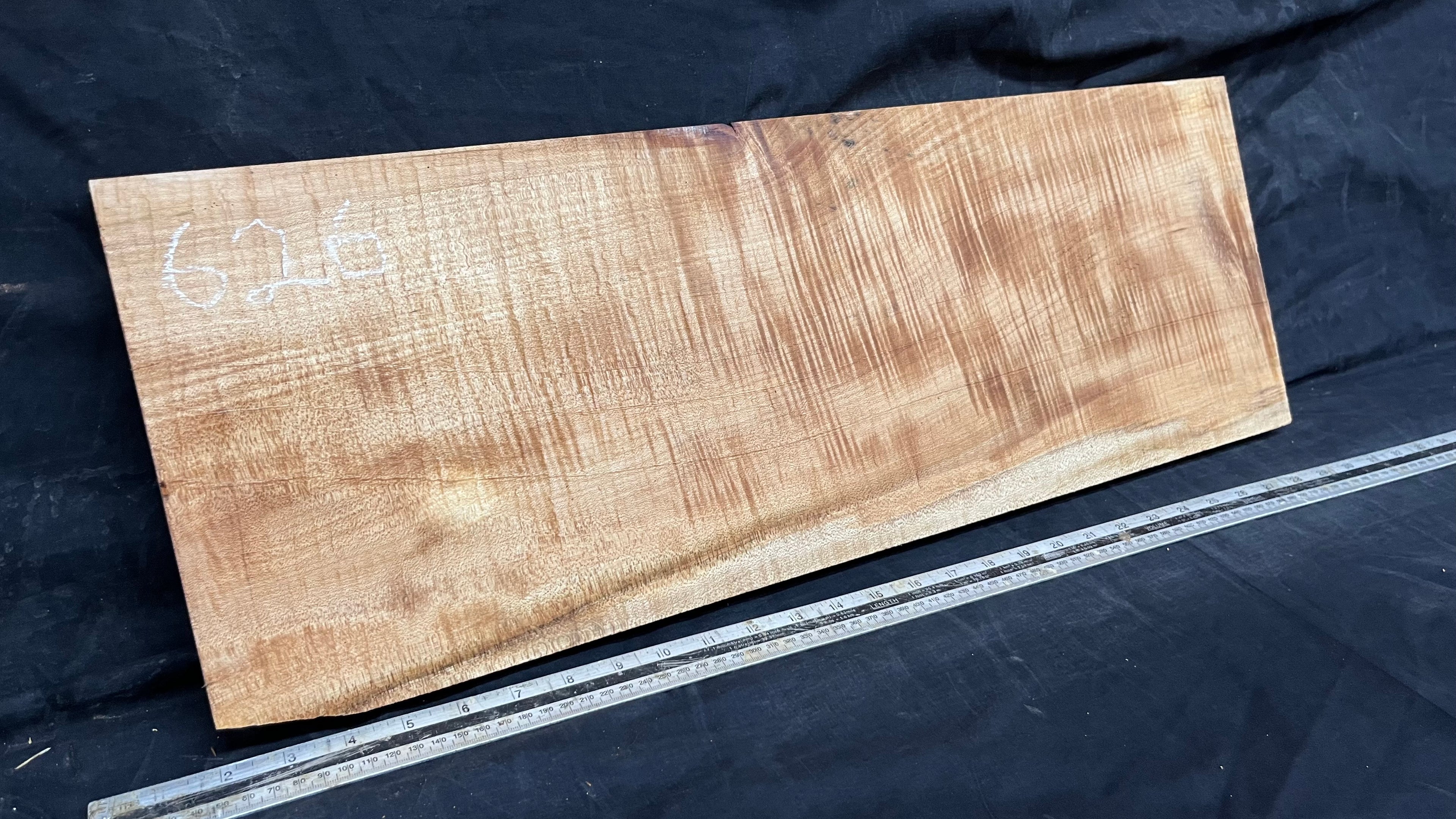 Rippled sycamore tone wood, guitar drop top 710 L x 250 W x 22 D (mm)    (626)