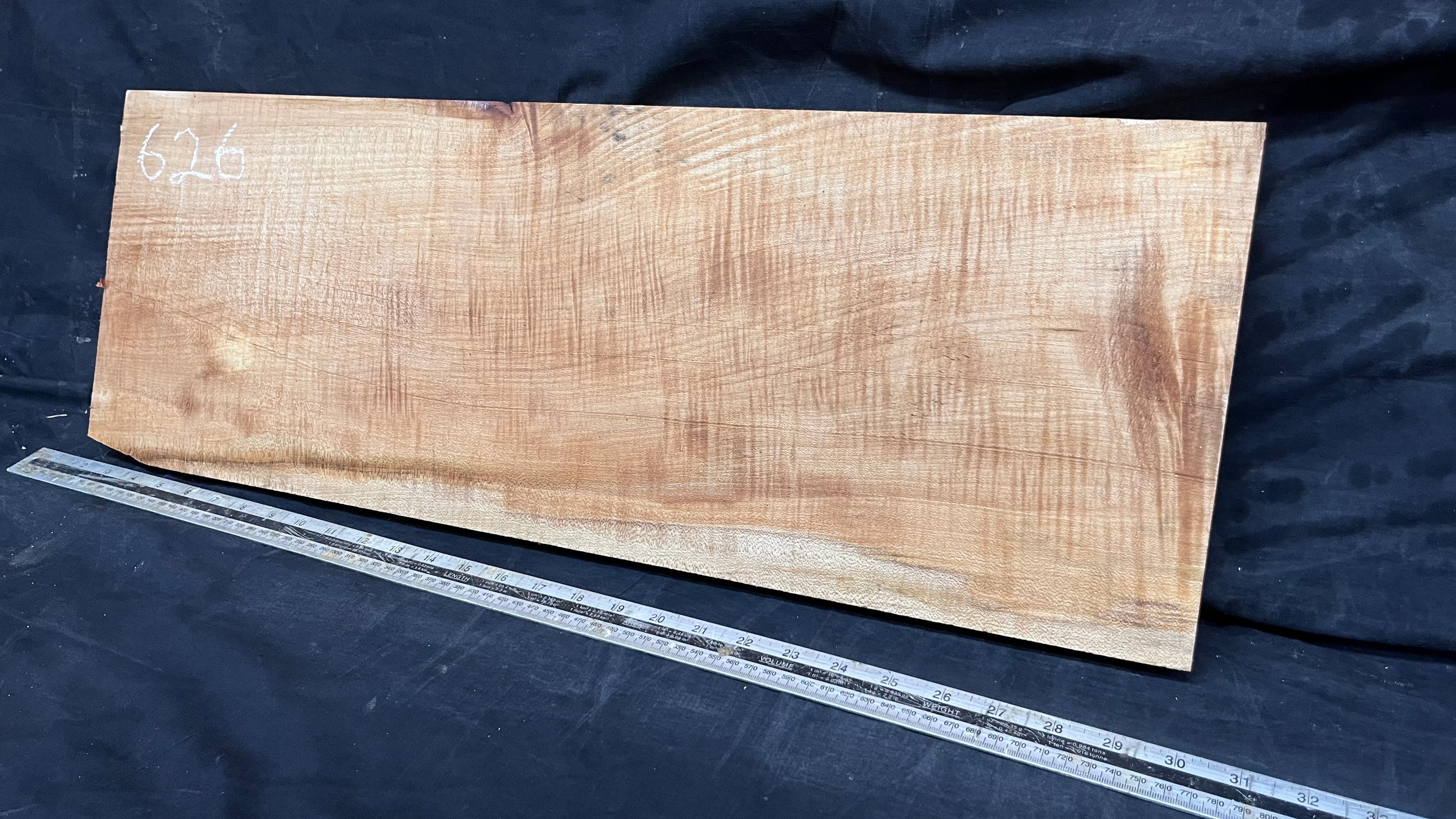 Rippled sycamore tone wood, guitar drop top 710 L x 250 W x 22 D (mm)    (626)