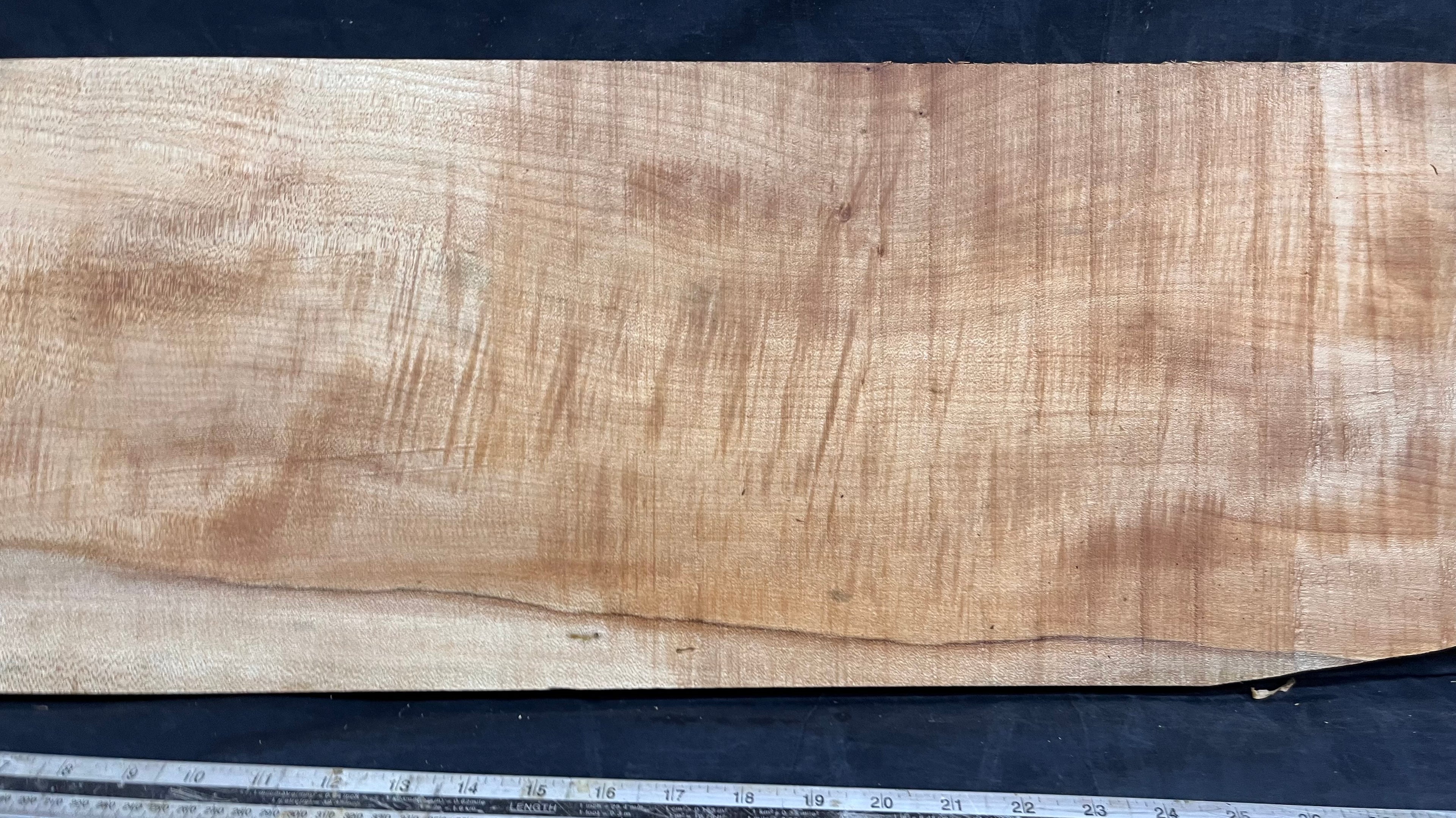 Rippled sycamore tone wood, guitar drop top 710 L x 250 W x 22 D (mm)    (628)