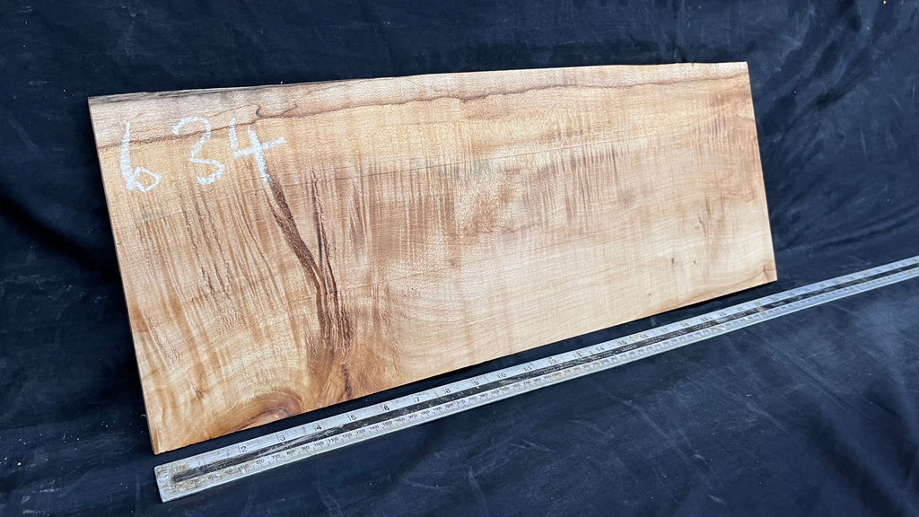 Rippled sycamore tone wood, guitar drop top 606 L x 231 W x 20 D mm     (634)