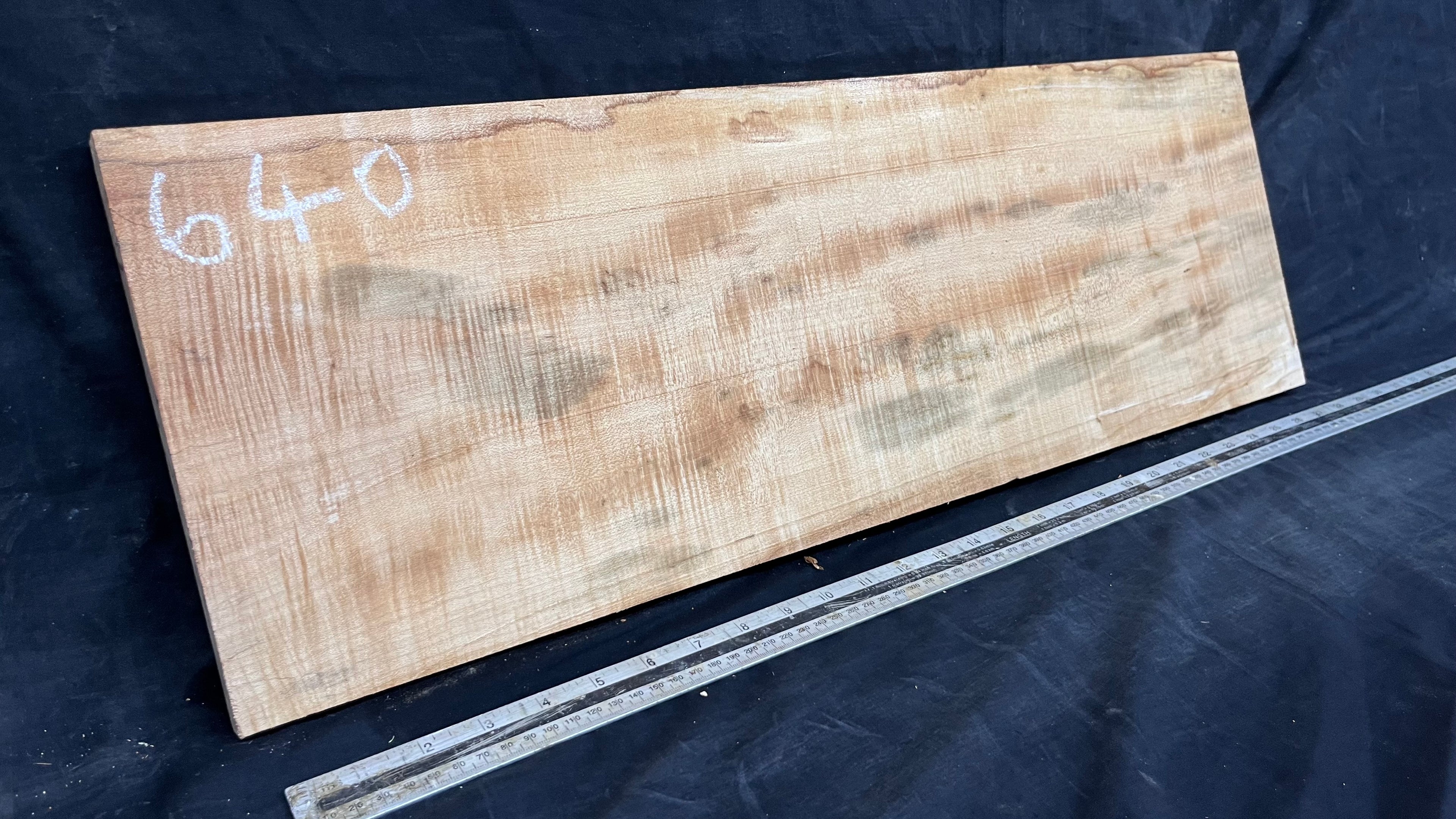 Rippled sycamore tone wood, guitar drop top 714 L x 237 W x 20 D mm     (640)
