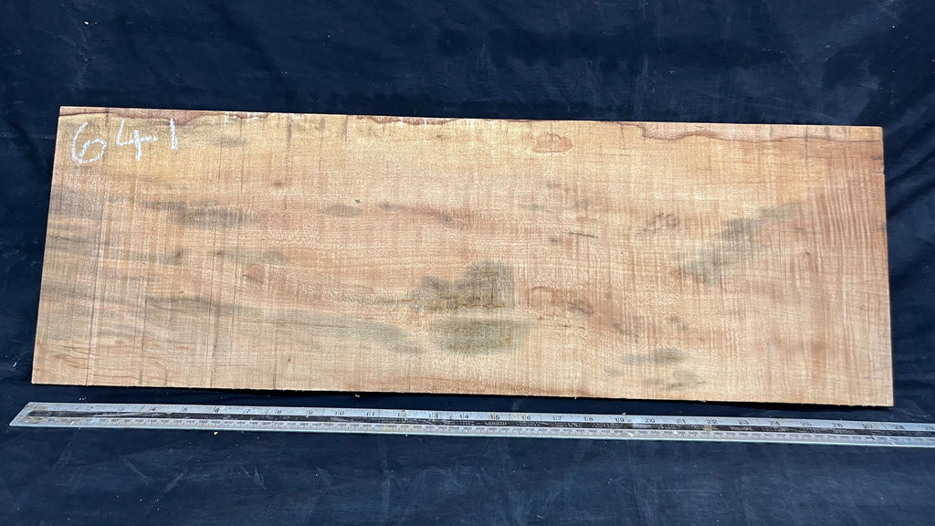 Rippled sycamore tone wood, guitar drop top 714 L x 237 W x 20 D mm     (641)