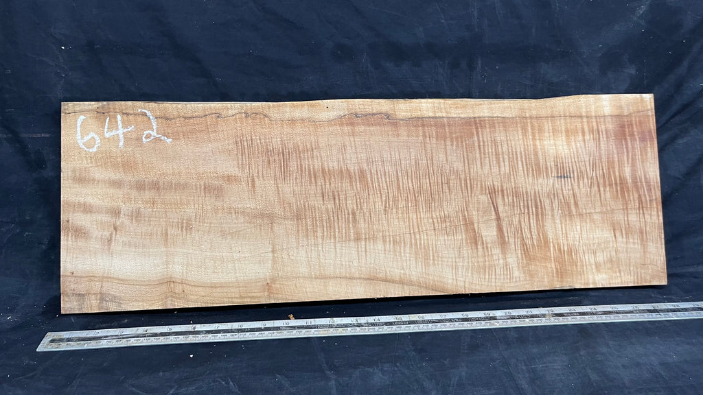 Rippled sycamore tone wood, guitar drop top 714 L x 237 W x 20 D mm     (642)
