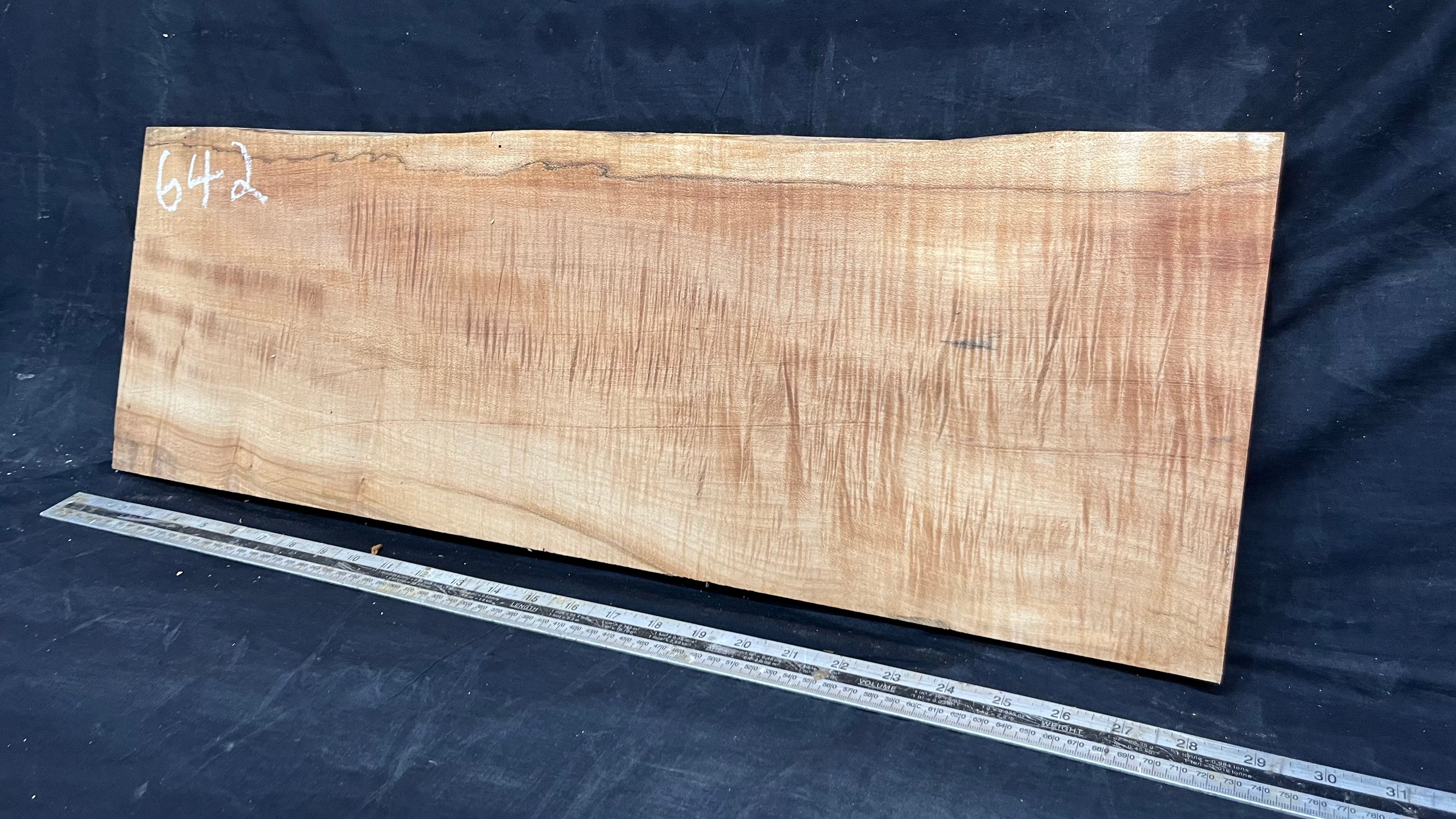 Rippled sycamore tone wood, guitar drop top 714 L x 237 W x 20 D mm     (642)