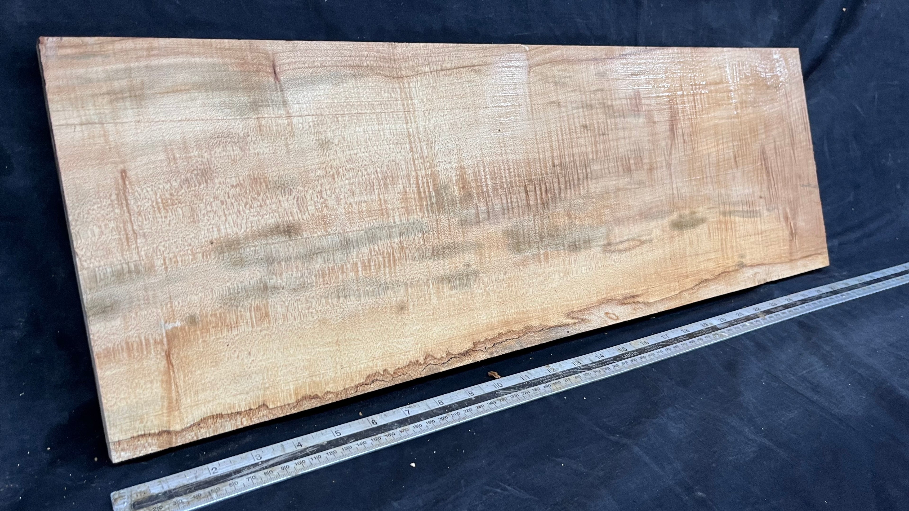 Rippled sycamore tone wood, guitar drop top 714 L x 237 W x 20 D mm     (642)