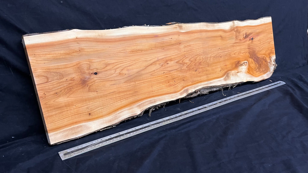Hardwood yew, slab, board 1058 L x 270 W x 28 D mm    (771)