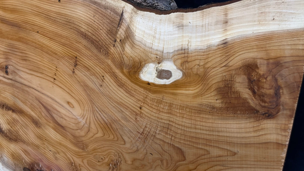 Coffee table top, yew, slab, board 1075 L x 403 W x 25 D mm    (774)
