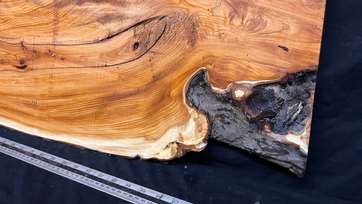 Coffee table top, yew, slab, board 1075 L x 403 W x 25 D mm    (774)