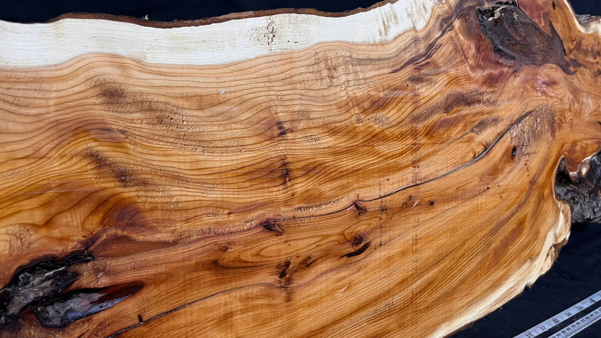 Coffee table top, yew, slab, board 1075 L x 403 W x 25 D mm    (774)