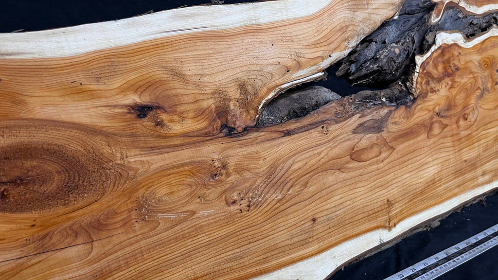 Coffee table top, yew, slab, board 1306 L x 450 W x 25 D mm    (775)