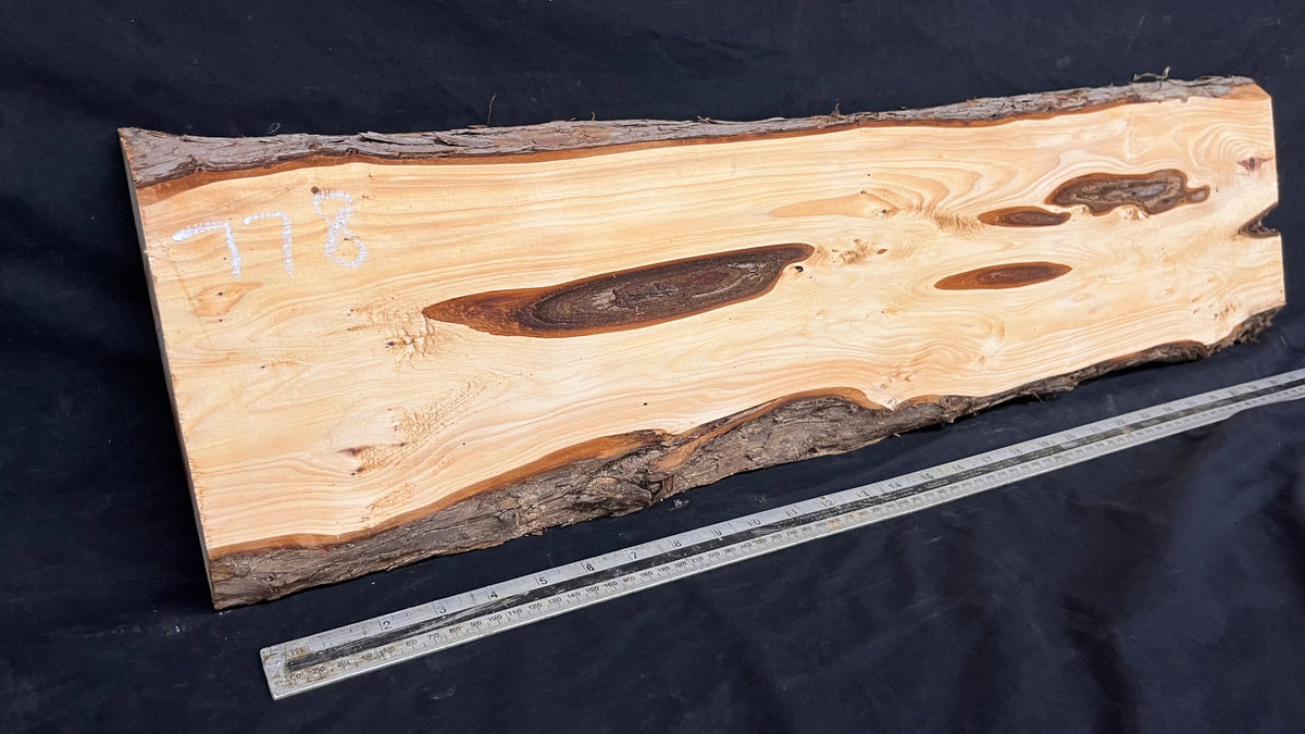 Yew, slab, shelf, mantle, board 818 L x 211 W x 28 D mm    (778)