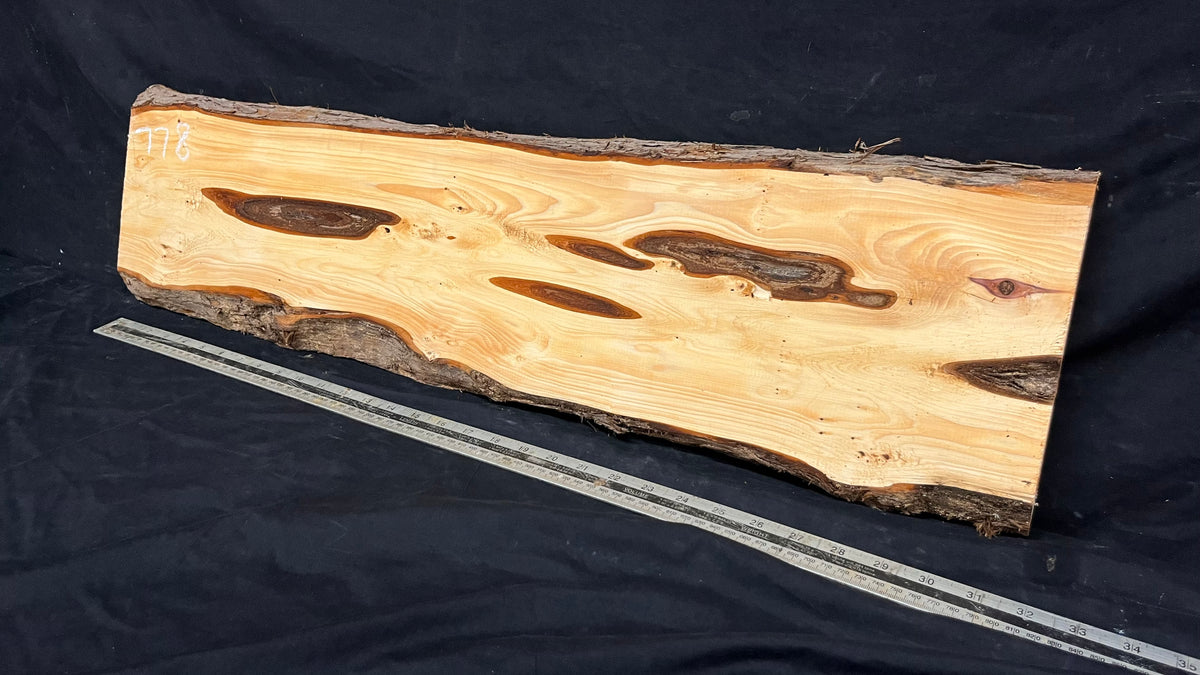 Yew, slab, shelf, mantle, board 818 L x 211 W x 28 D mm    (778)