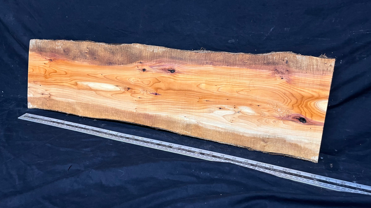 Yew, slab, shelf, mantle, board 818 L x 211 W x 28 D mm    (778)