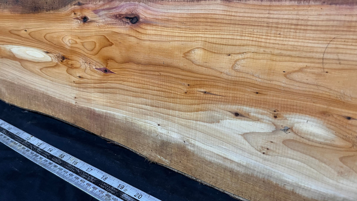 Yew, slab, shelf, mantle, board 818 L x 211 W x 28 D mm    (778)