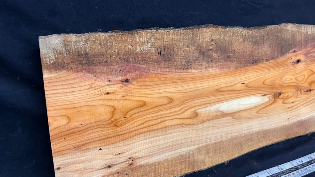 Yew, slab, shelf, mantle, board 818 L x 211 W x 28 D mm    (778)