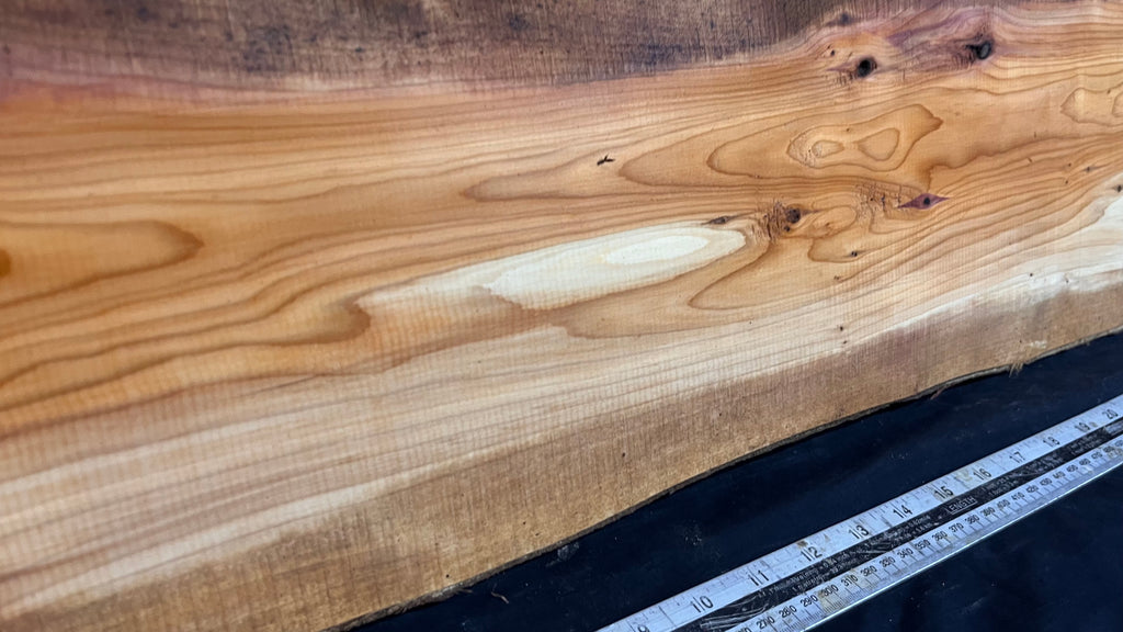 Yew, slab, shelf, mantle, board 818 L x 211 W x 28 D mm    (778)