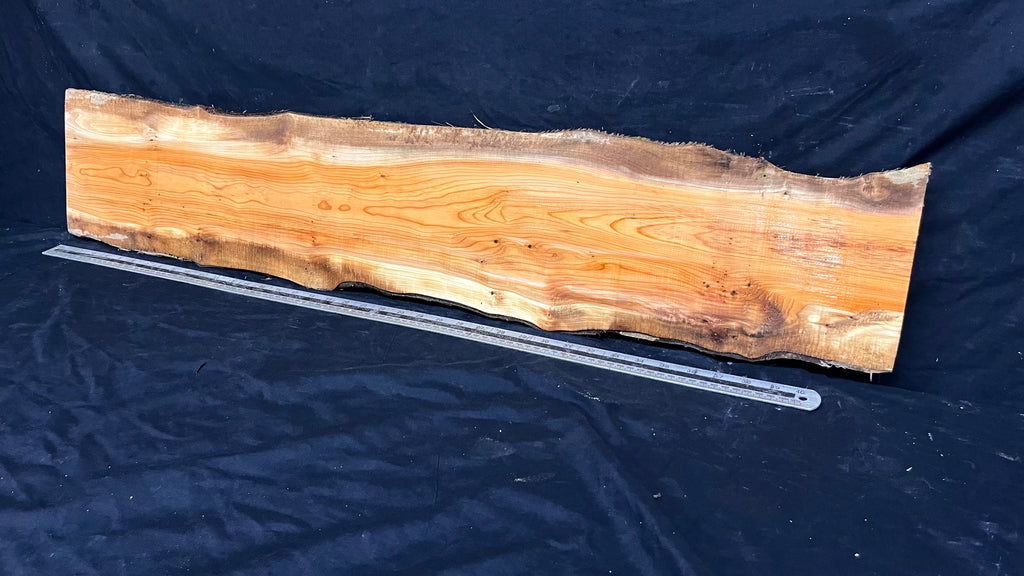 Yew, slab, shelf, mantle, board 1094 L x 203 W x 28 D mm    (779)