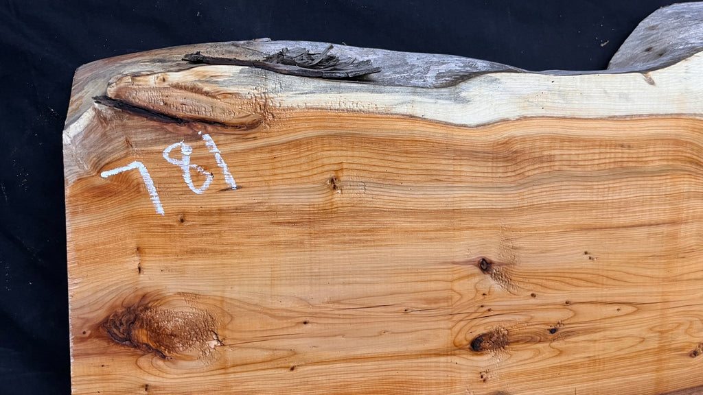 Coffee table top, pippy yew, slab, board 1092 L x 397 W x 43 D mm    (781)