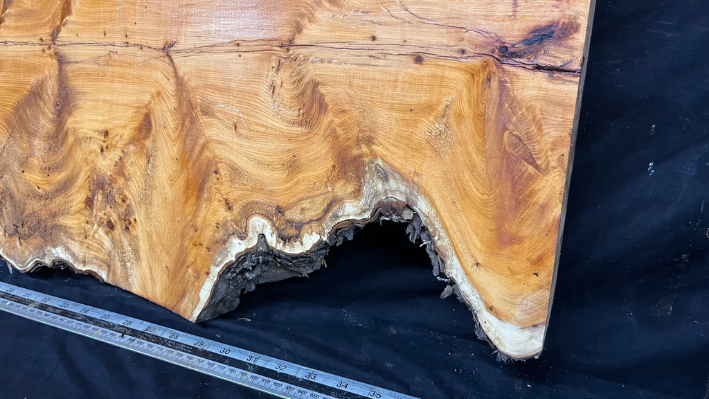 Coffee table top, pippy yew, slab, board 968 L x 345 W x 42 D mm    (783)