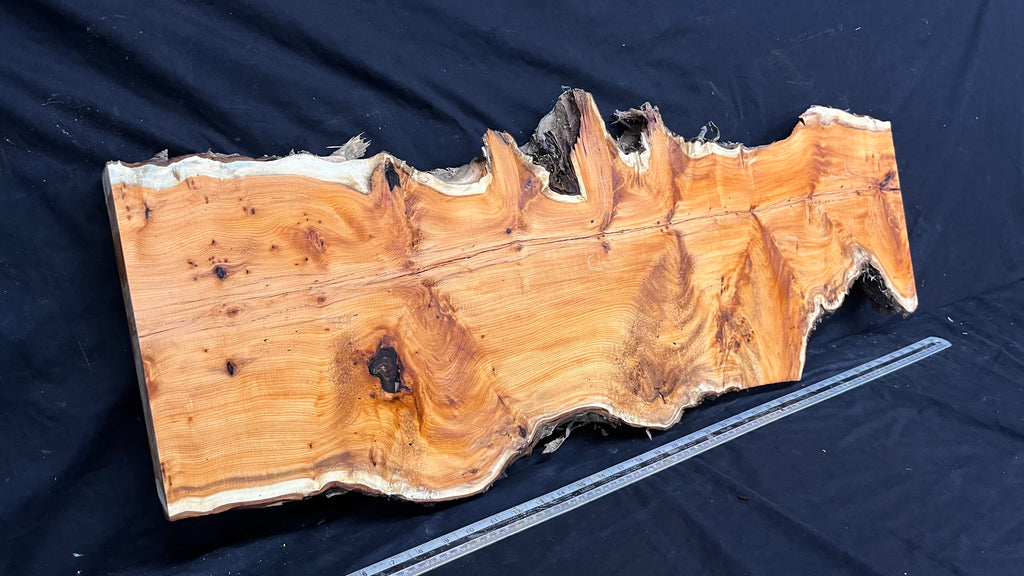 Coffee table top, pippy yew, slab, board 968 L x 345 W x 42 D mm    (783)