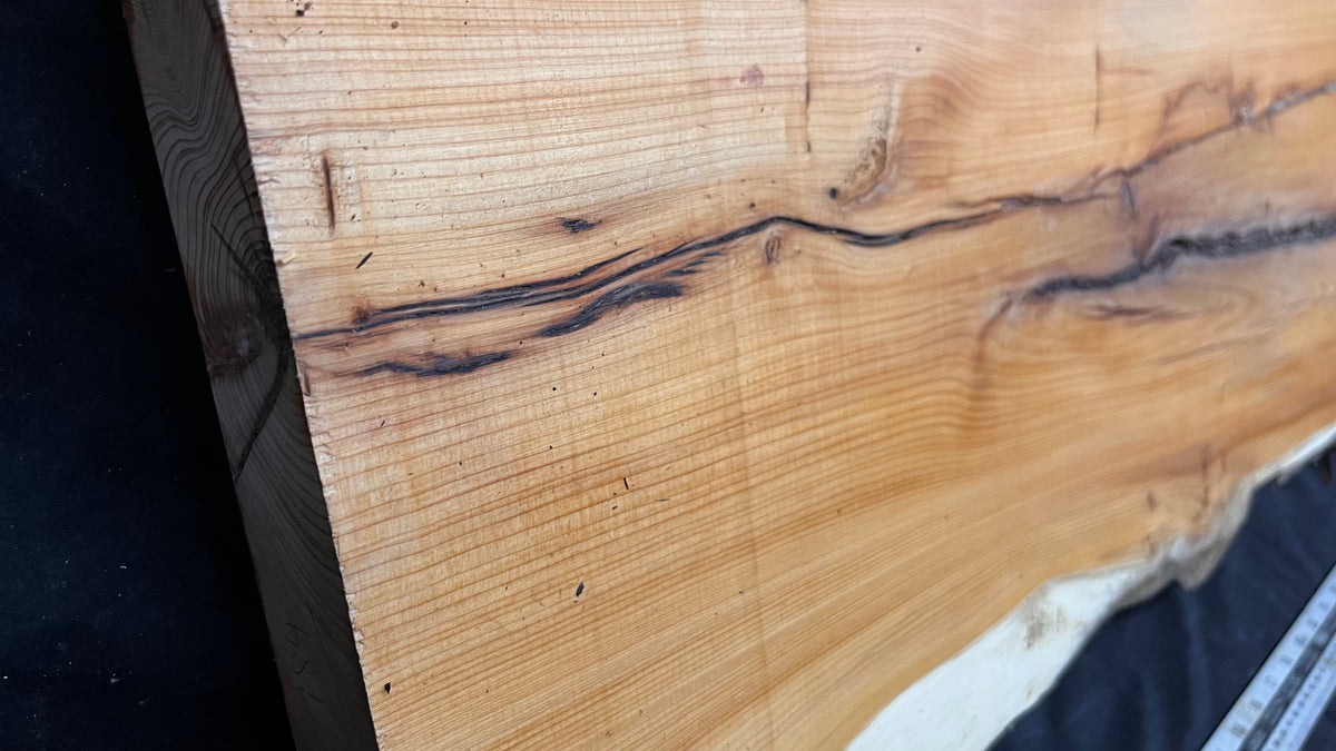 Coffee table top, yew, slab, board 959 L x 486 W x 42 D mm    (784)