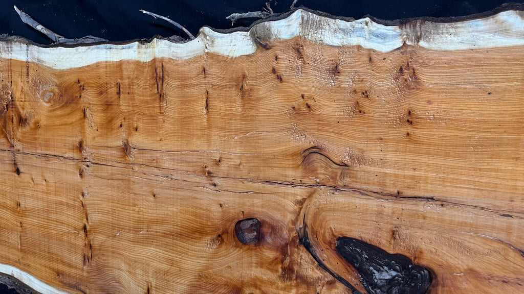 Coffee table top, yew, slab, board 848 L x 427 W x 46 D mm    (788)