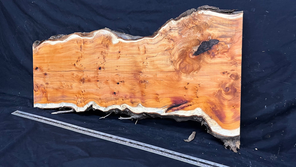 Coffee table top, yew, slab, board 848 L x 427 W x 46 D mm    (788)