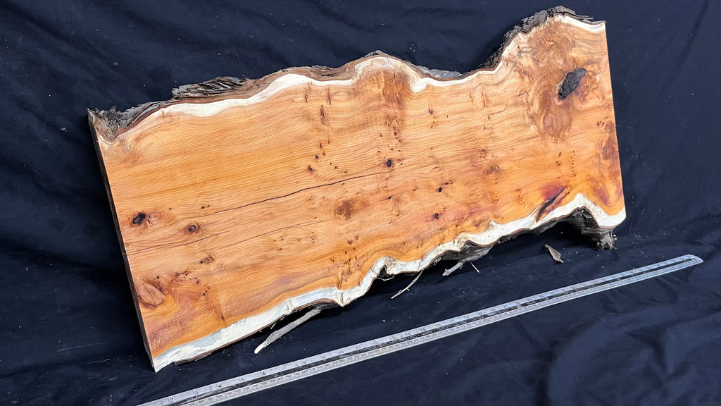 Coffee table top, yew, slab, board 848 L x 427 W x 46 D mm    (788)