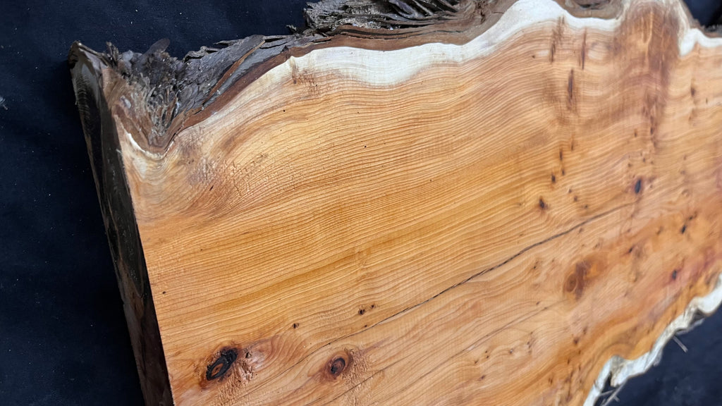 Coffee table top, yew, slab, board 848 L x 427 W x 46 D mm    (788)