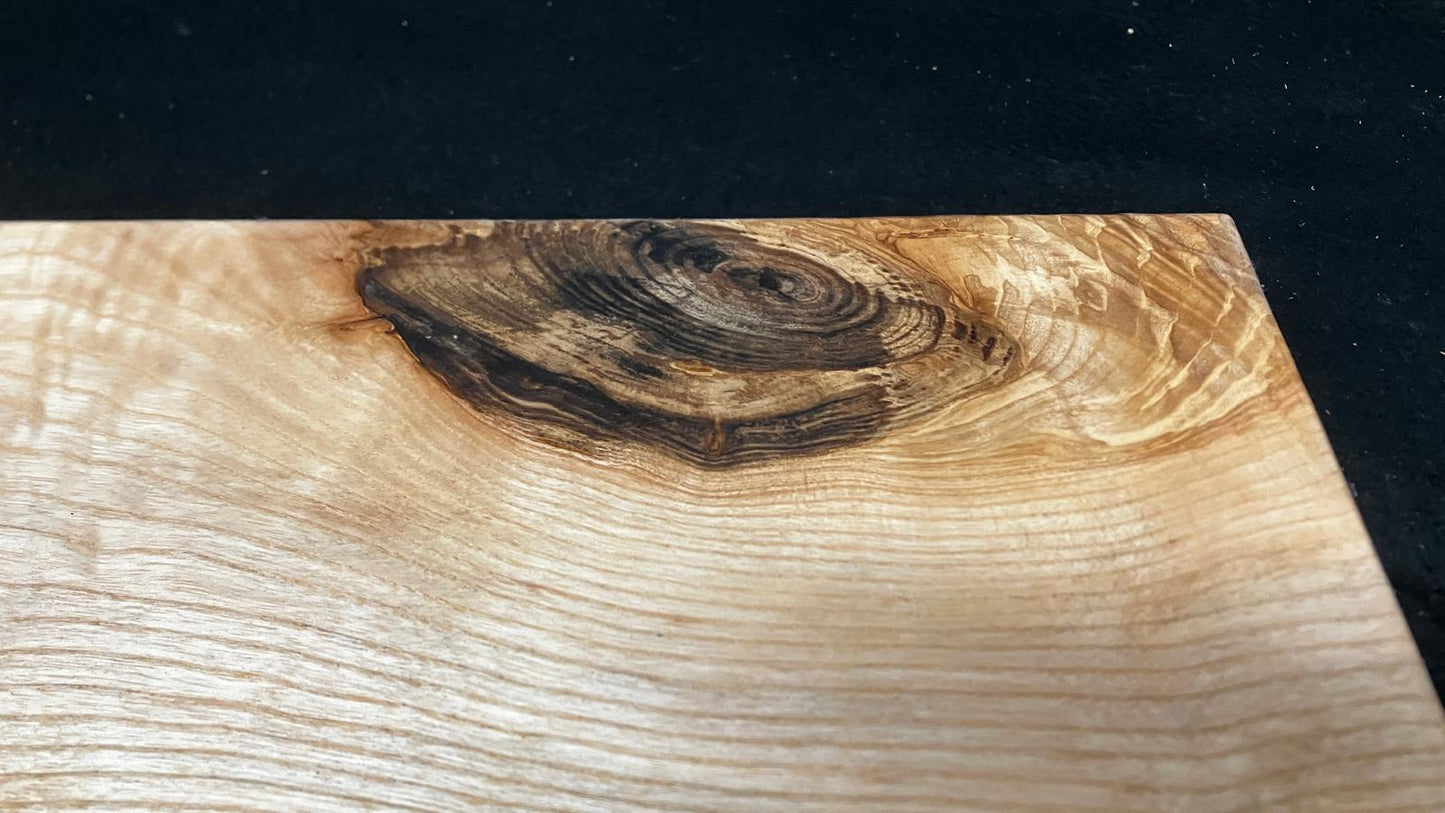 Small ash hardwood chopping board  (915)