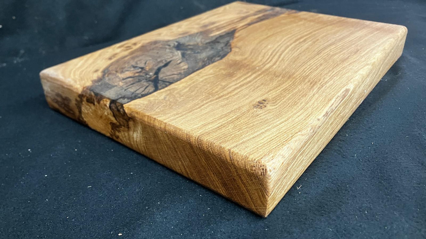 Small chunky oak hardwood chopping board  (916)