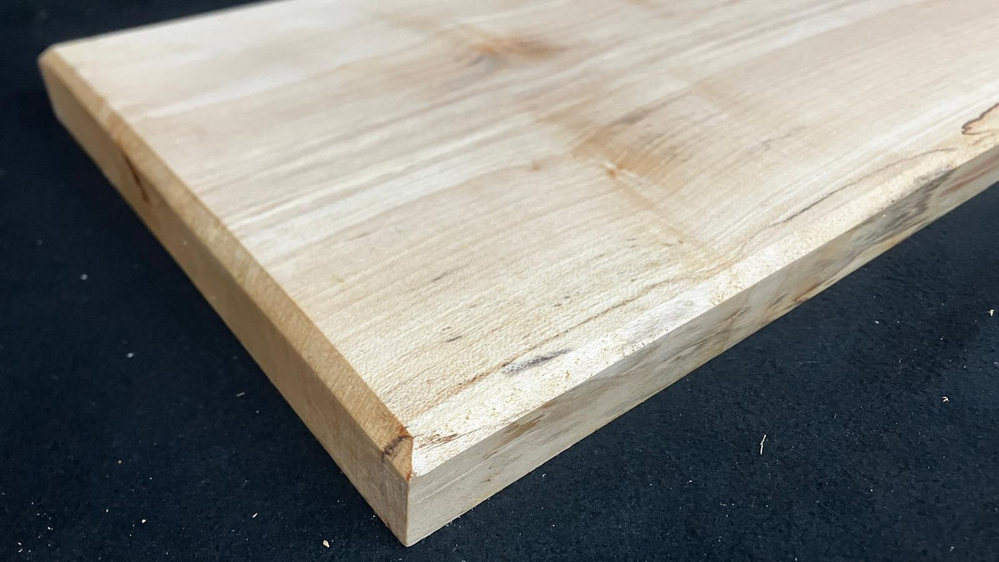 Medium size sycamore hardwood chopping board  (913)